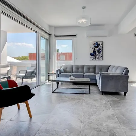 New Luxury 5eagles 5mins From Airport
