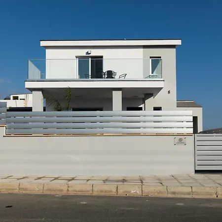New Luxury 5eagles 5mins From Airport *