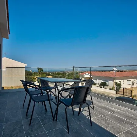New Luxury 5eagles 5mins From Airport Βίλα *