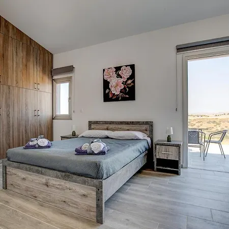 New Luxury 5eagles 5mins From Airport Βίλα *