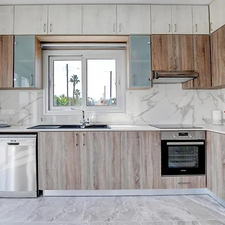 New Luxury 5eagles 5mins From Airport Βίλα *