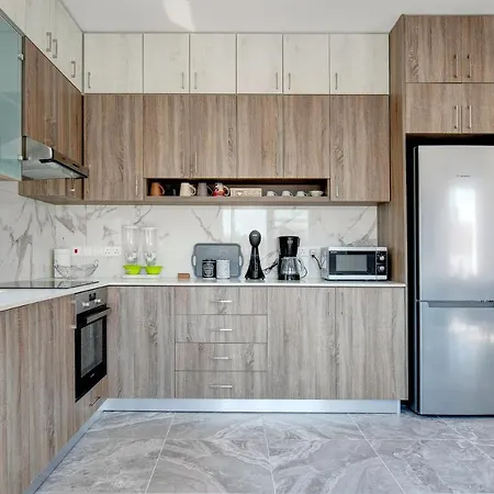 New Luxury 5eagles 5mins From Airport Βίλα